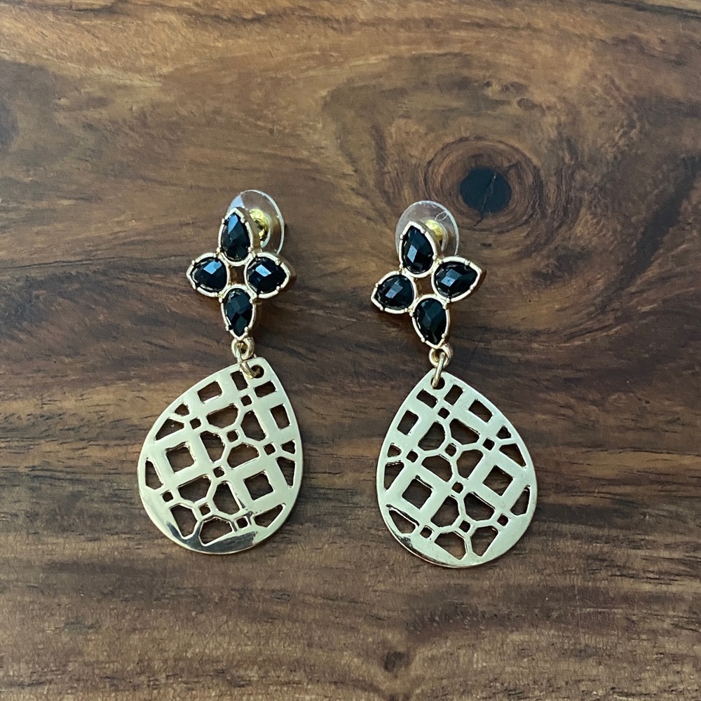 Elegant Gold and Black Drop Earrings
